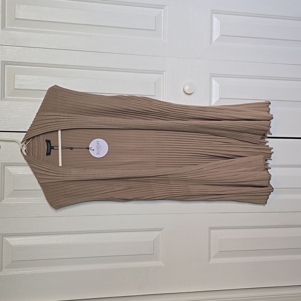 NWT Sunday by Godske Sleeveless Cardigan
